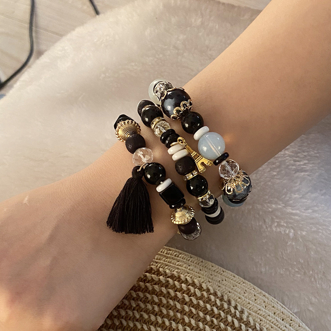 Fashion Heart-Shaped Acrylic Beaded Bracelet for Women with Handmade Craftsmanship