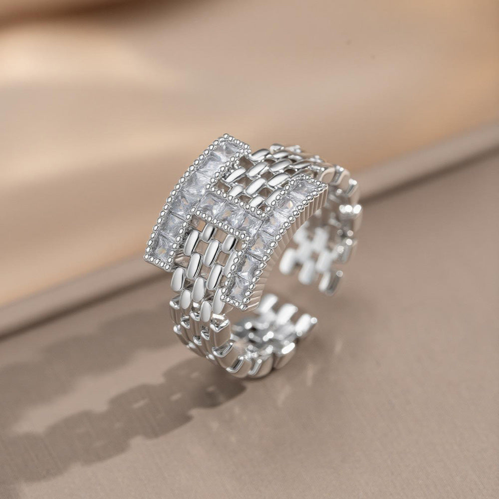 Anello Minimalista Moderno in Rame Placcato Oro 18K con Lettera "H" Geometrica e Intarsio in Zirconi, Unisex
