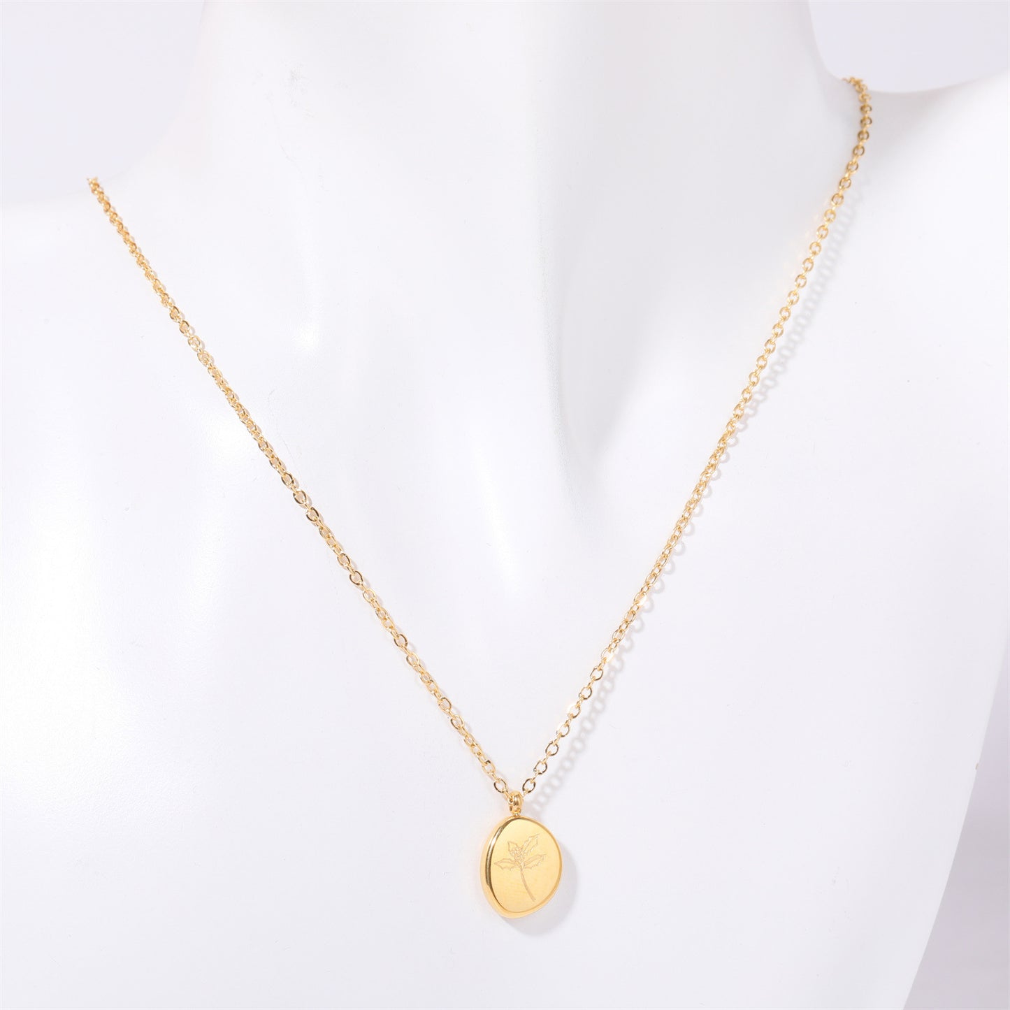 Geometric Oval Pendant Necklace in Titanium Steel with 18K Gold Plating for Women and Men