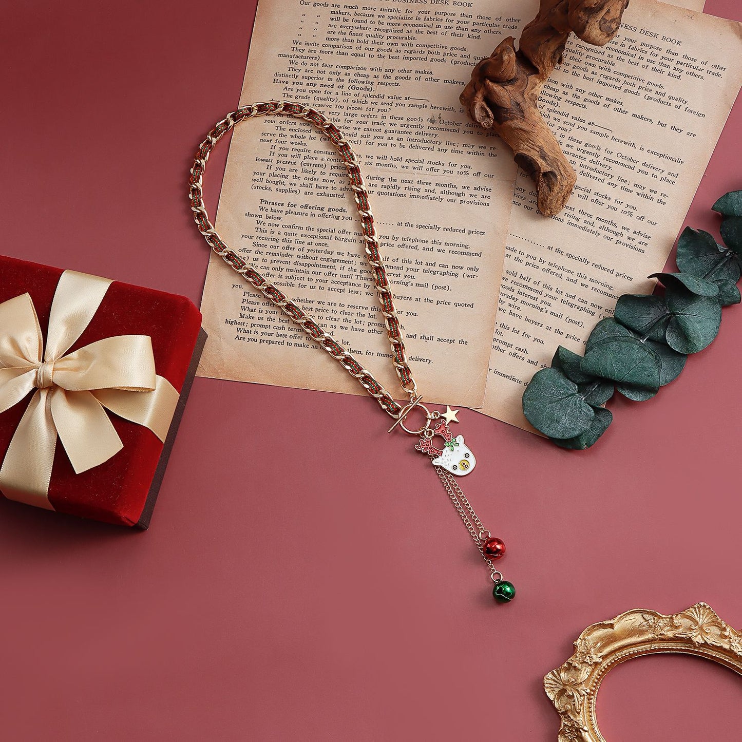 Collana con pendente a campana di Natale da donna in lega con design geometrico e animale del cartone animato, placcata in rodio, gioiello festivo minimalista