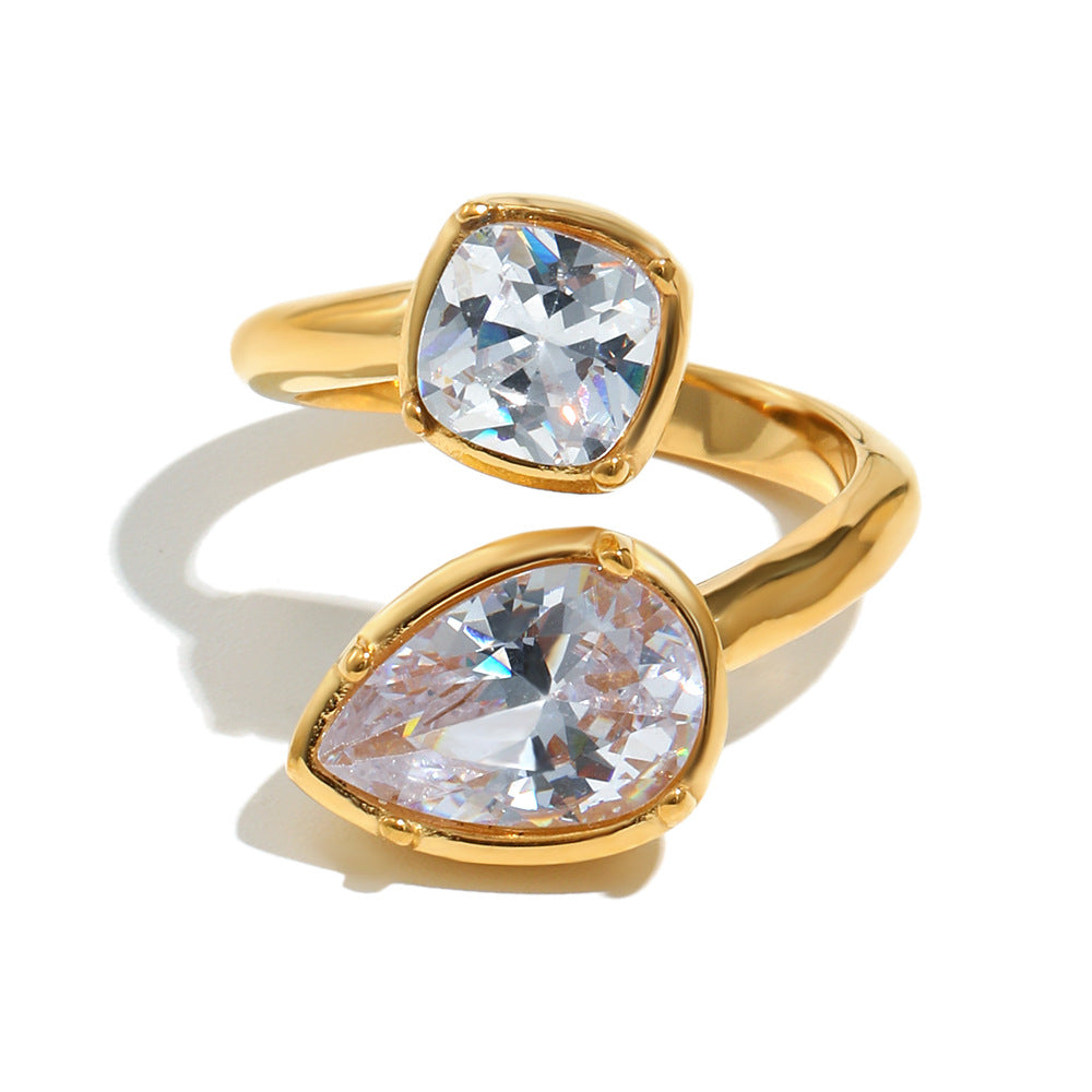 Anillo minimalista geométrico de acero inoxidable con baño de oro de 18 quilates y detalles de circonitas para mujer