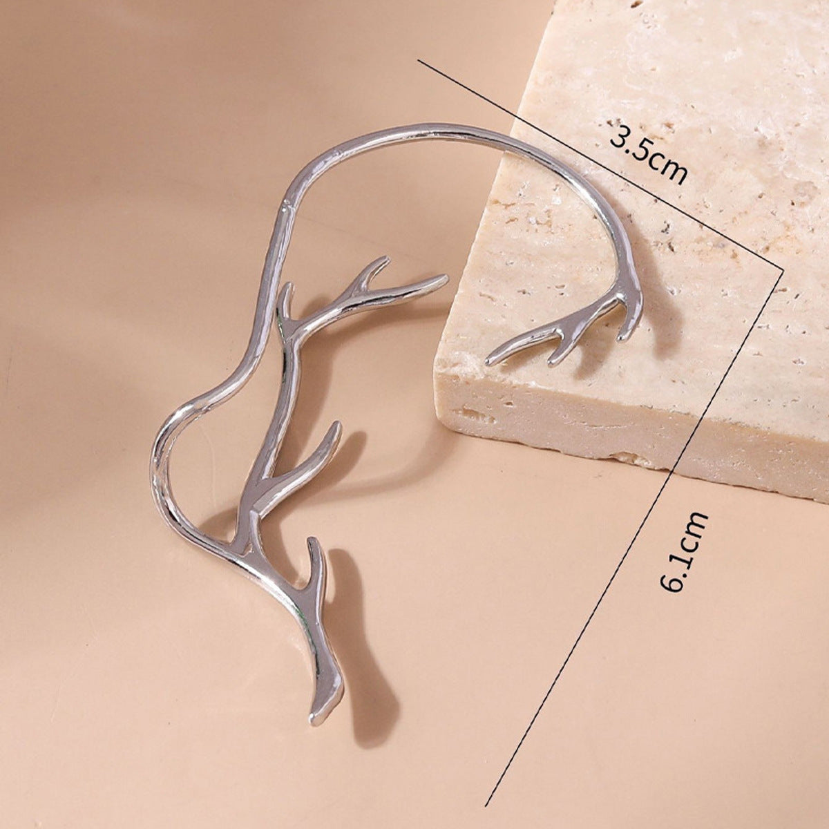 Vintage Geometric Deer Antler Hoop Earrings for Women Alloy Electroplated Fashion Ear Cuffs with Hollow Design