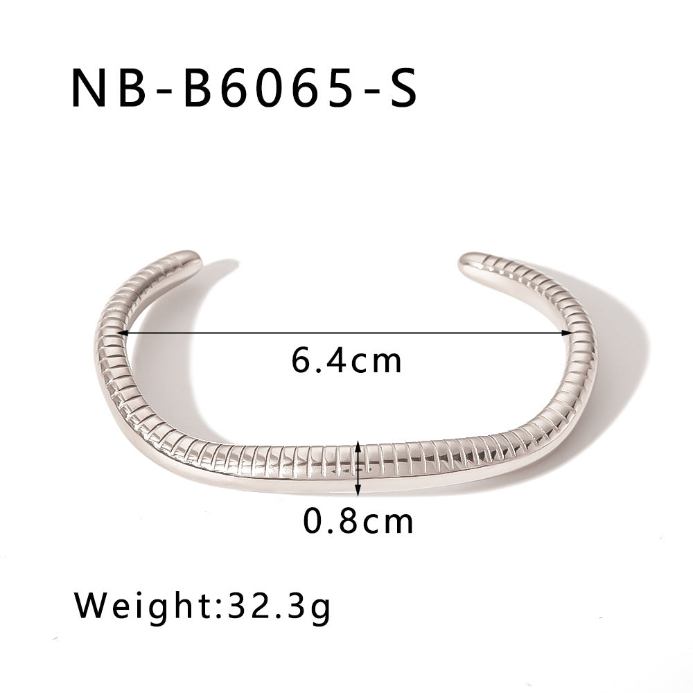 Geometric C-Shaped Irregular Titanium Steel Bracelet for Women with Snake Print Pattern and 18K Vacuum Plating Finish