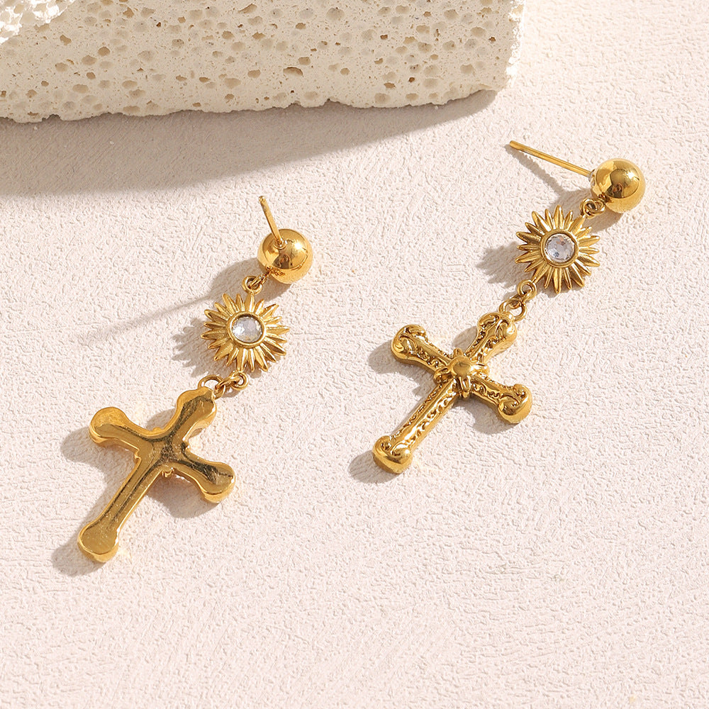 Orecchini a perno a croce alla moda da donna in acciaio inossidabile con placcatura in oro 18 carati dal design geometrico