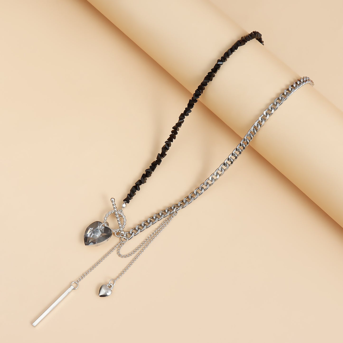 Minimalist Heart-Shaped Alloy Pendant Necklace with Mirror-Finish Crystal Beads and Plated Finish for Women