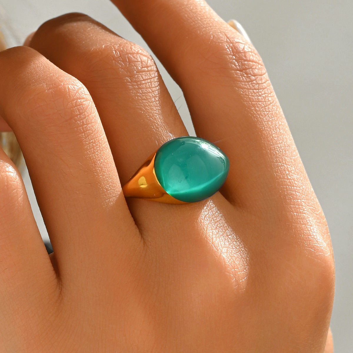 Anillo abierto ajustable Fashion-Commuter para mujer con incrustaciones de piedras preciosas en formas geométricas y de lágrima, hecho de cobre