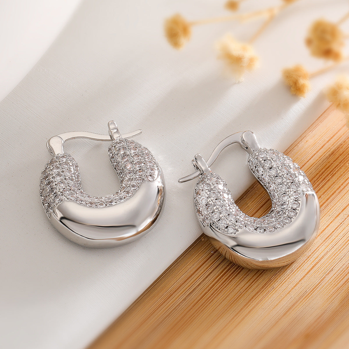 Geometric Earrings for Women with Copper Base Plated in 18K Gold and Micro-Paved Zirconia, Fashionable and Versatile Luxury Design