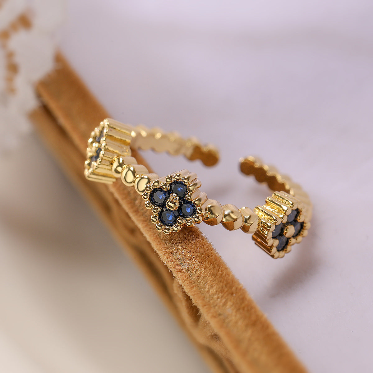 Minimalist Geometric Open Ring for Women Made of Brass with 18K Gold Plating and Zircon Inlay