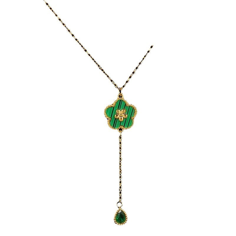 Minimalist Green Four-Leaf Clover Pendant Necklace in Titanium Steel with Plated Finish, O-Chain Design for Women and Men