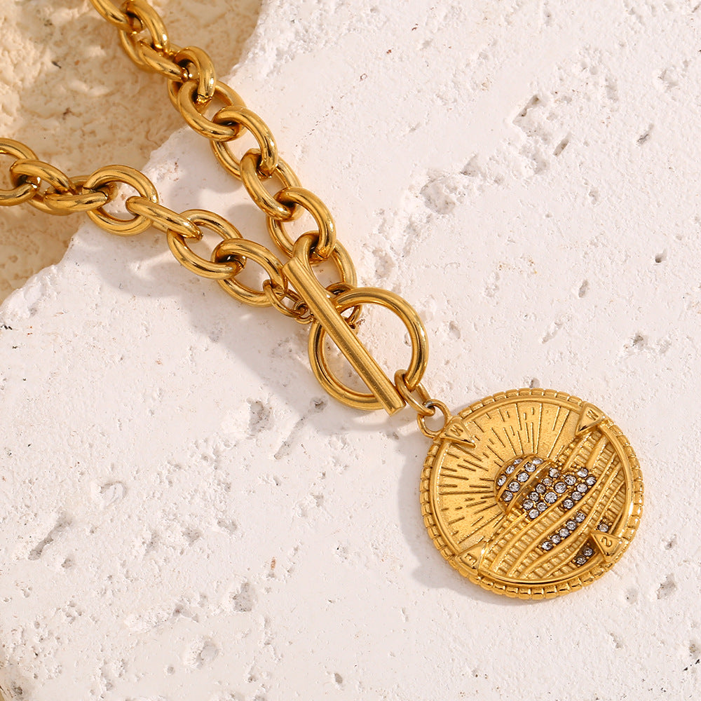 Vintage Fashion Geometric Stainless Steel Plated 18K Gold Round Pendant Necklace for Women with OT Clasp