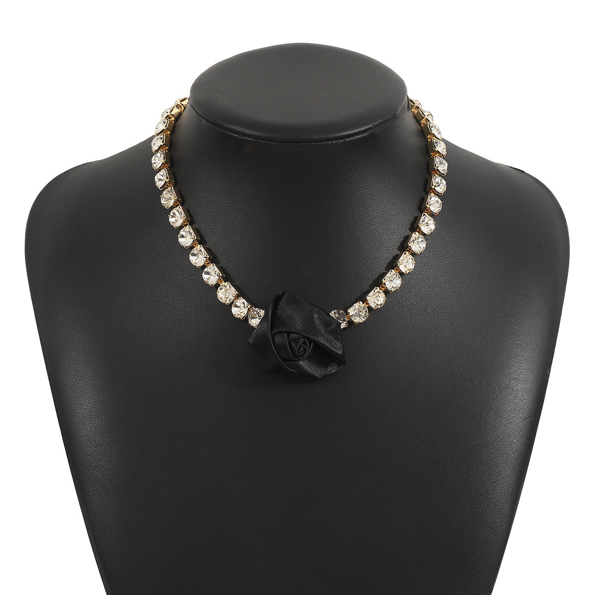 Elegant Luxury Floral Pendant Necklace with Rhinestone Accents for Women, Alloy Chain, Fashionable Clavicle Jewelry for Evening Parties and Daily Wear