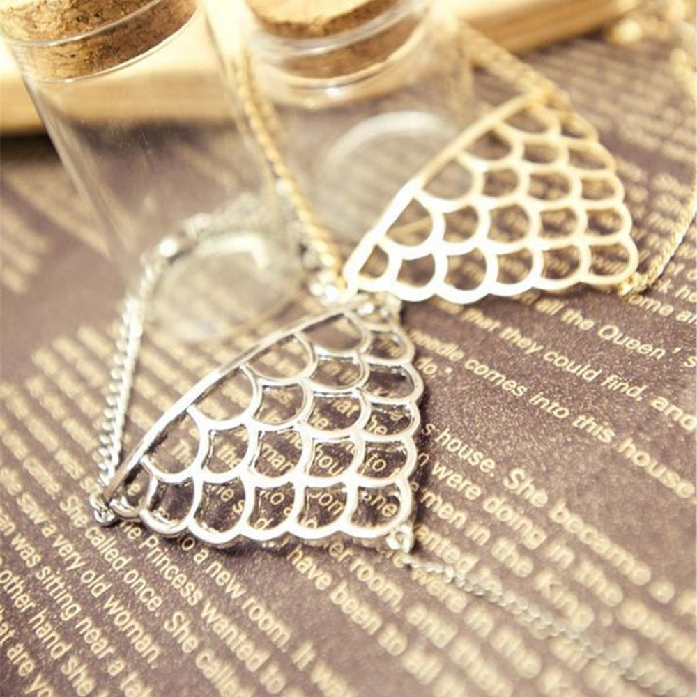 Exaggerated Hollow Fishnet Geometric Plated Alloy Bracelet for Women