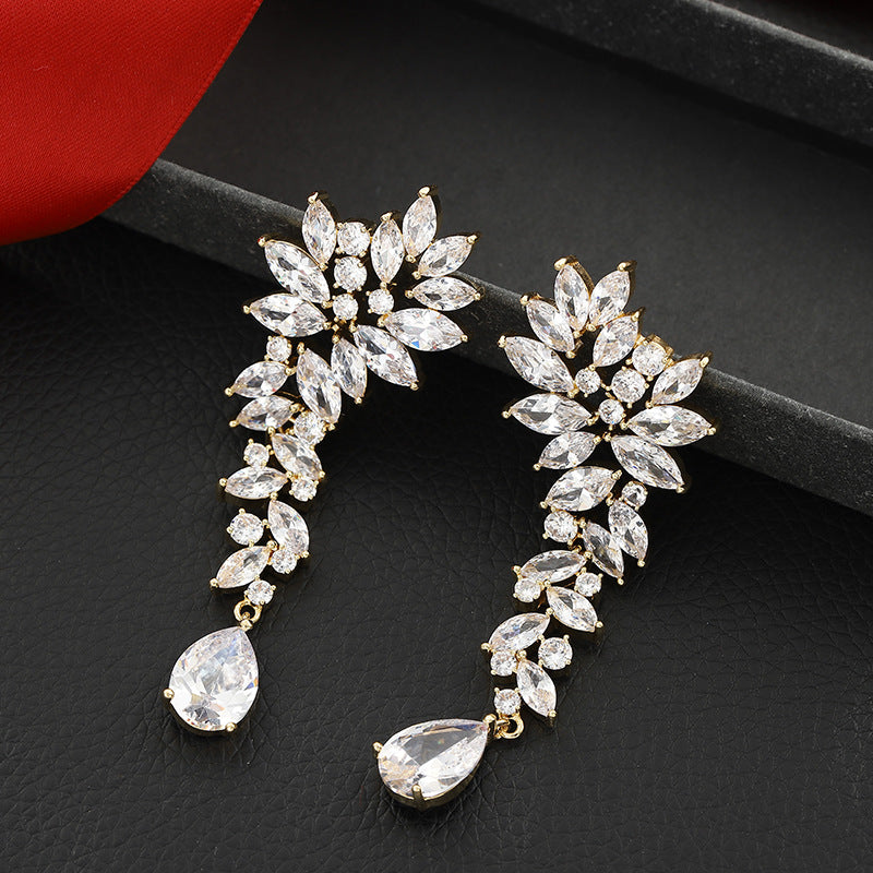 Sweet Fresh Teardrop Rhinestone Earrings Copper Wedding Party Jewelry