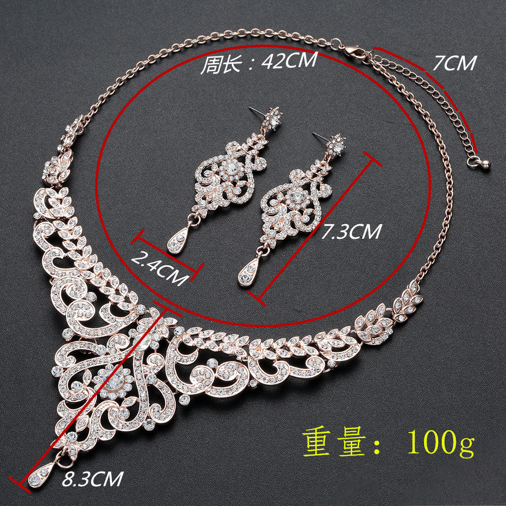 Set di collana e orecchini da donna esagerati, stile vintage, a forma di cuore e goccia, in lega di zinco con intarsi in strass e catena a maglia O