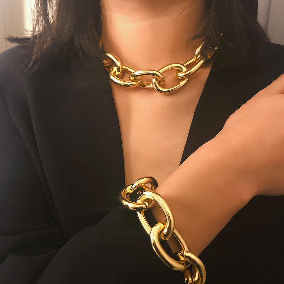 Collana girocollo da donna punk vintage minimalista in metallo geometrico