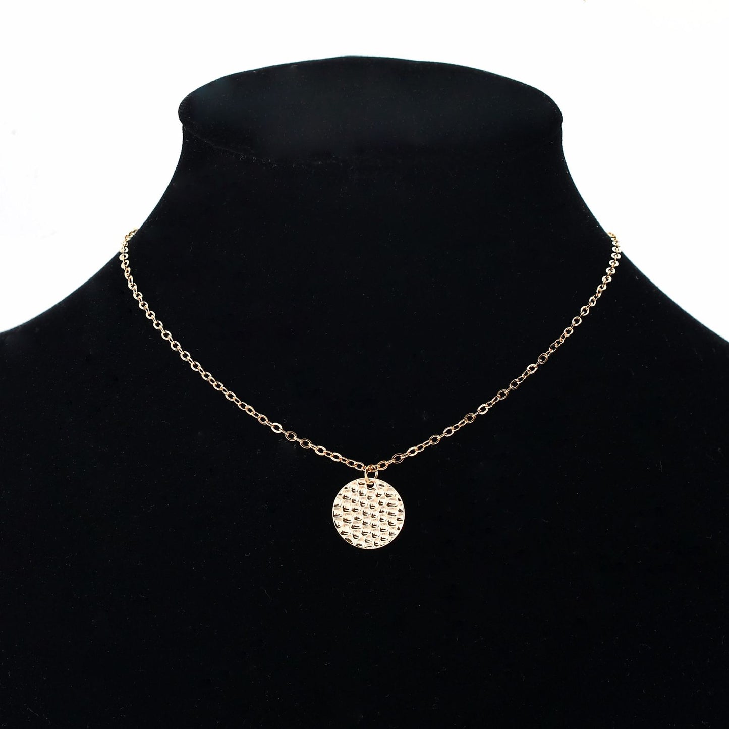 Minimalist Fashion Etched Geometric Alloy Pendant Necklace