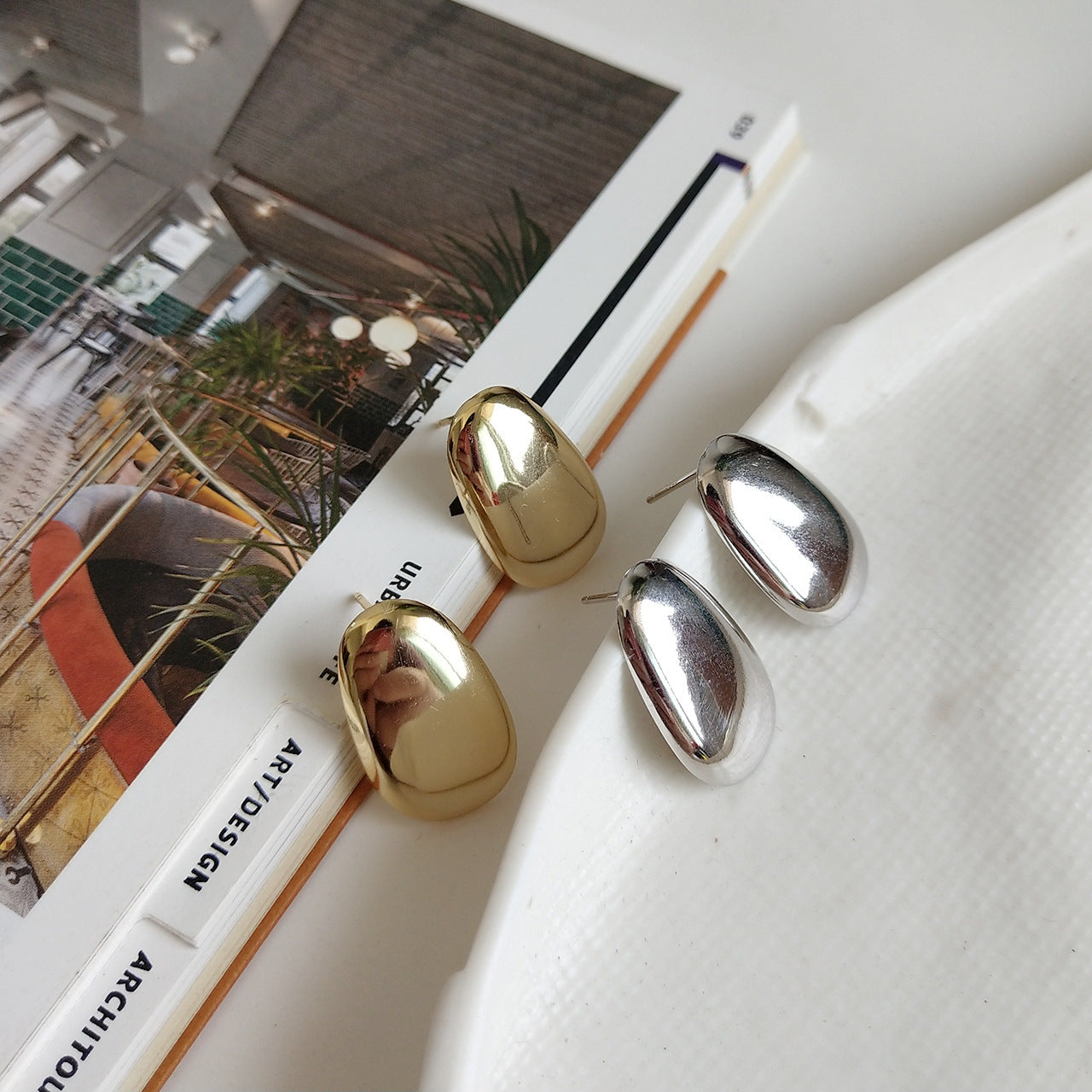 Minimalist 925 Sterling Silver Oval Teardrop Pearl Inlay Earrings with 18K Gold and Platinum Plated Finish