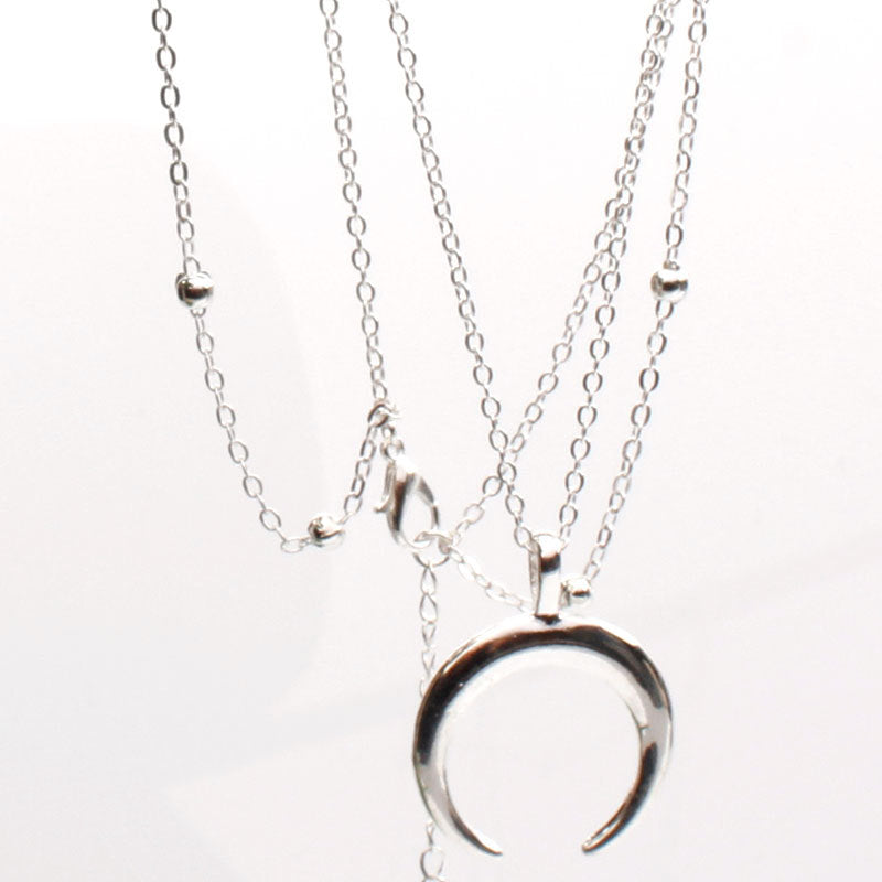 Women's Alloy Geometric Butterfly Crescent Moon Round Pendant Necklace Long Style Regular Chain