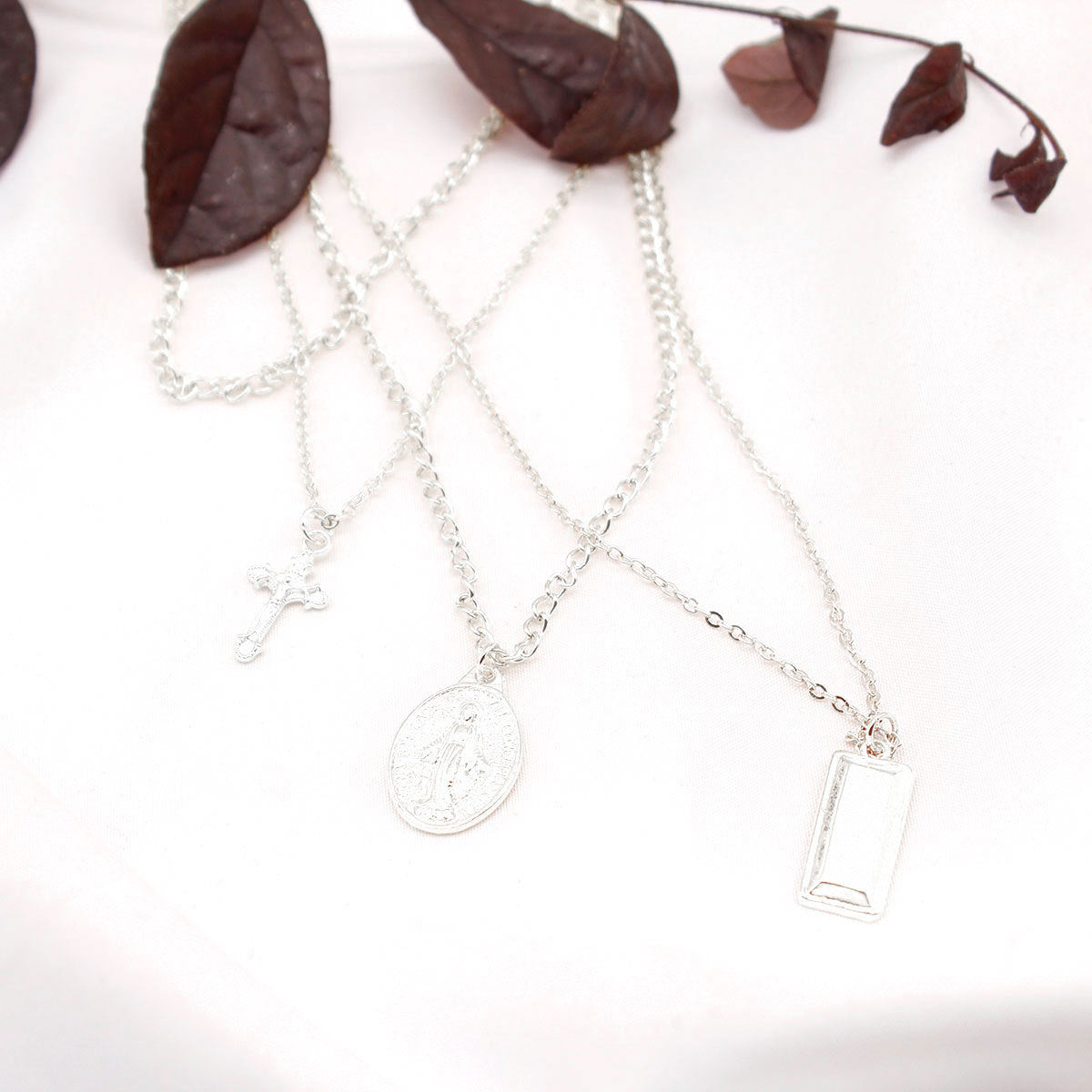 Vintage Alloy Cross Geometric Pendant Necklace