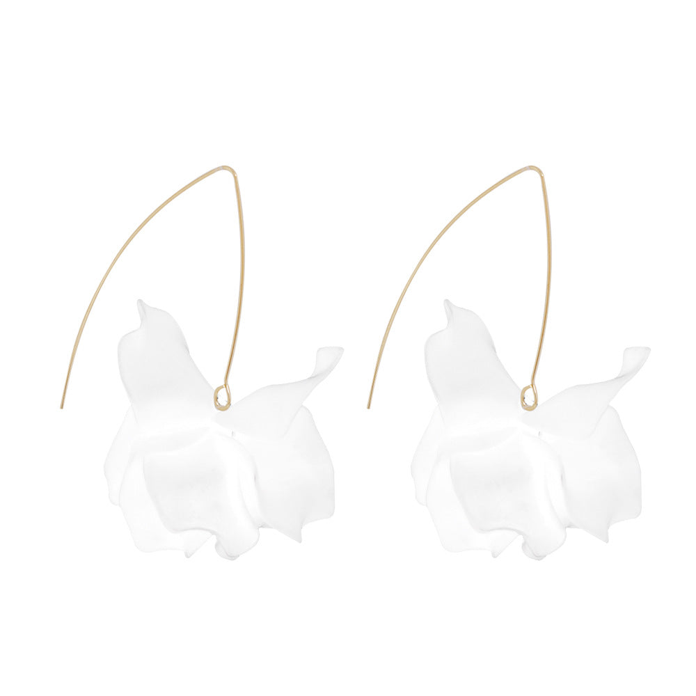 Pendientes colgantes de aleación con resina floral, dulces y atrevidos
