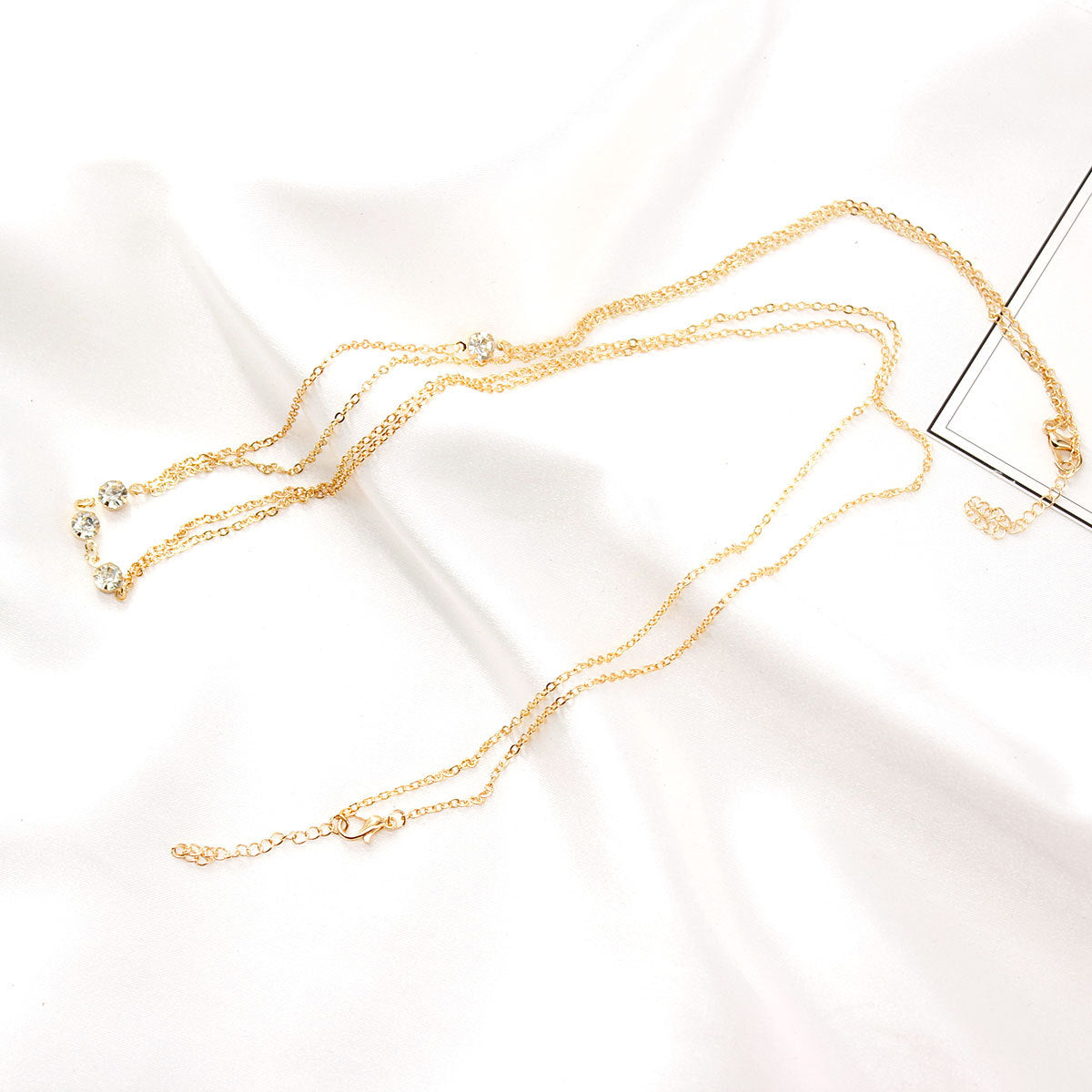 Collar con colgante de diamantes de imitación en forma de corazón para mujer, de aleación, joyería de moda, cadena corporal de verano, accesorio de tendencia