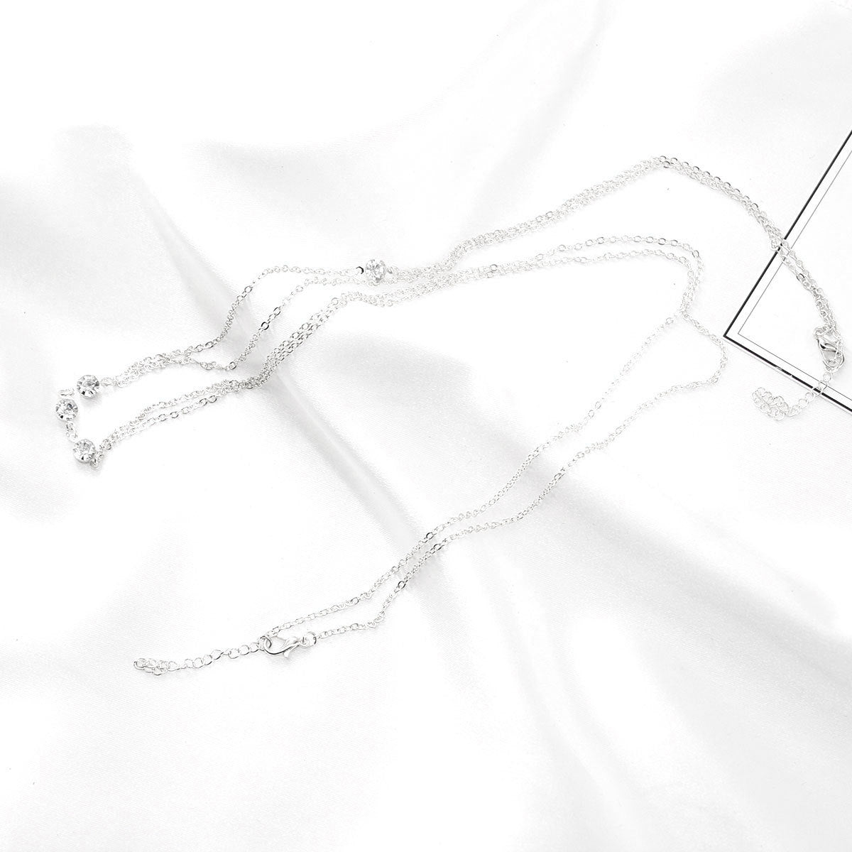 Collar con colgante de diamantes de imitación en forma de corazón para mujer, de aleación, joyería de moda, cadena corporal de verano, accesorio de tendencia