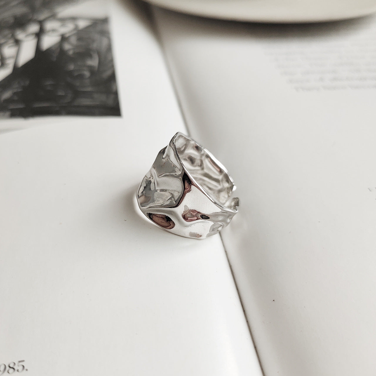 Anillo de Lujo de Plata de Ley 925 con Incrustaciones Geométricas de Corazón Asimétrico para Mujer
