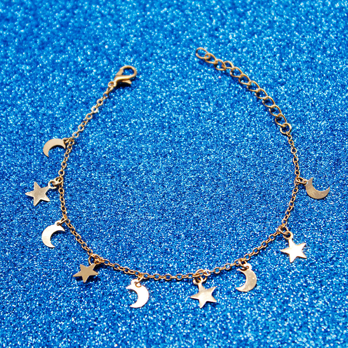 Minimalist Star and Moon Bracelet for Women Alloy Fashion Hand Jewelry