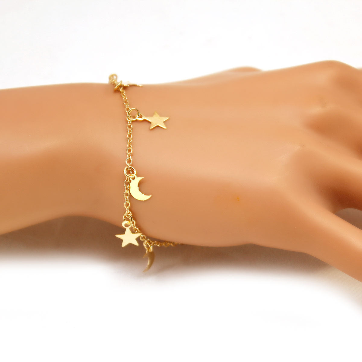Minimalist Star and Moon Bracelet for Women Alloy Fashion Hand Jewelry