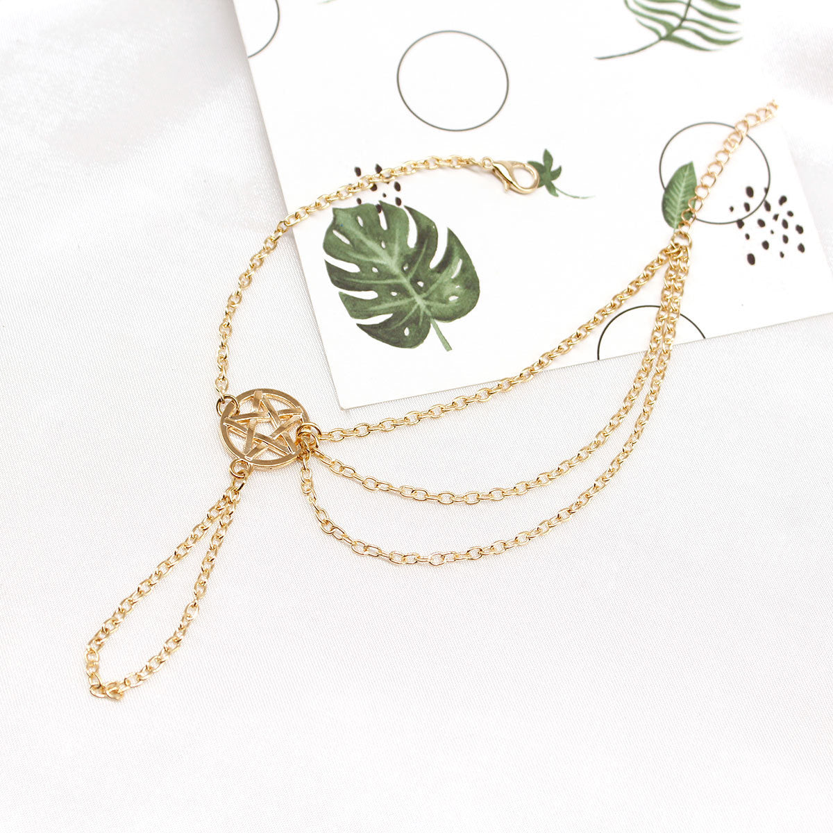 Elegant Five-Pointed Star Bracelet for Women Spring Minimalist Alloy Hand Jewelry