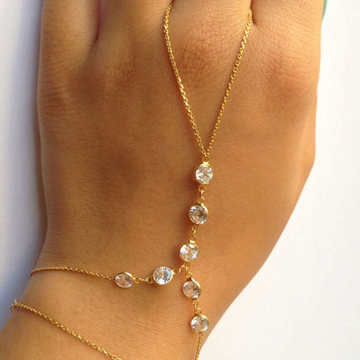 Geometric Finger Chain Bracelet for Women Alloy Rhinestone Hand Jewelry Summer Trendy Accessory