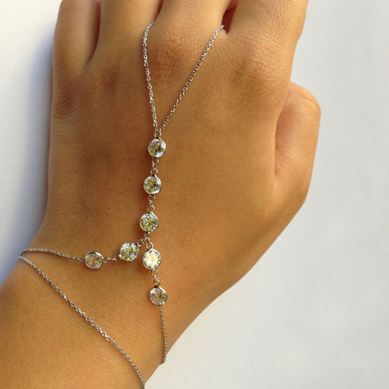 Geometric Finger Chain Bracelet for Women Alloy Rhinestone Hand Jewelry Summer Trendy Accessory