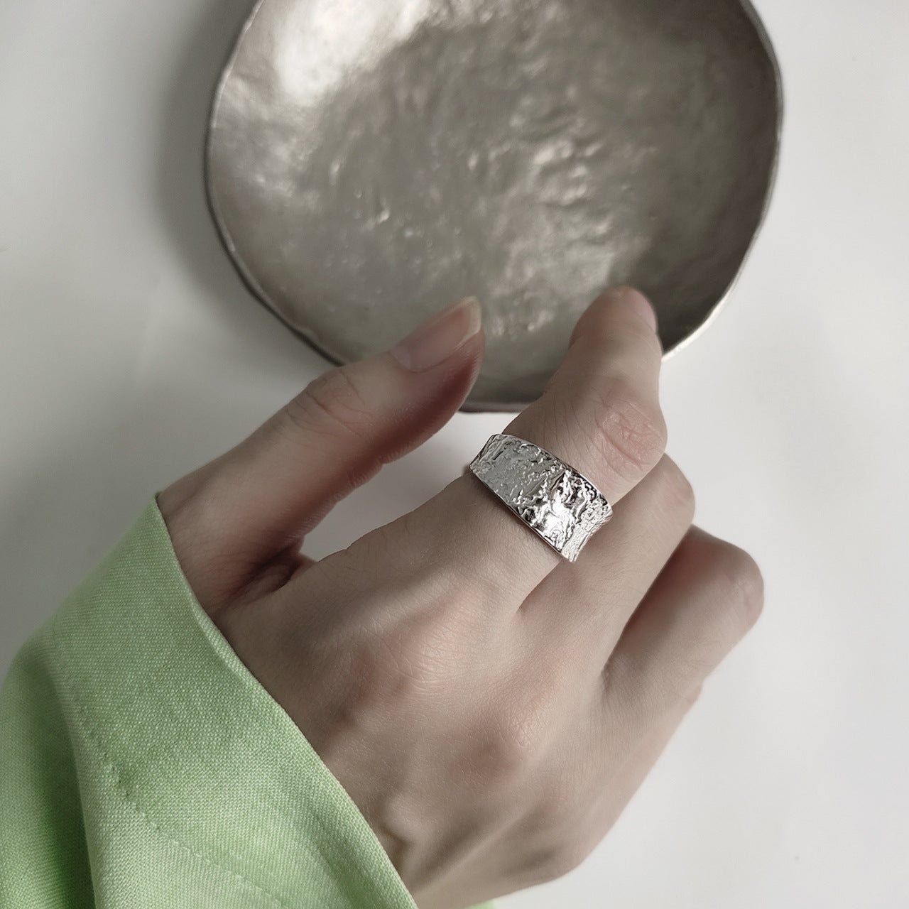 Minimalist 925 Sterling Silver Round Textured Ring for Women