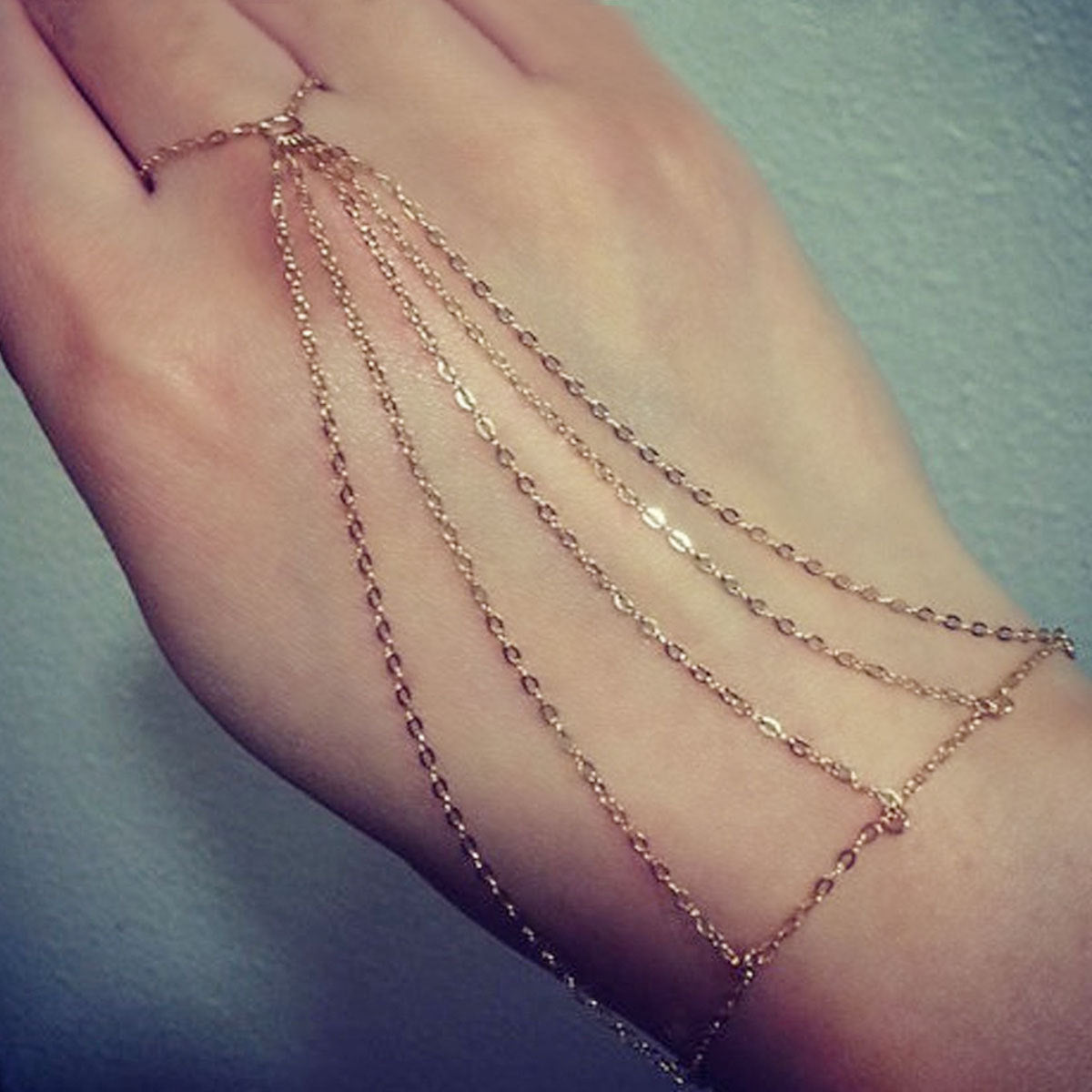 Women's Fringe Chain Bracelet Fashionable Layered Tassel Hand Chain Stylish Minimalist Jewelry Accessory