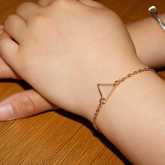 Pulsera Minimalista Geométrica de Triángulo para Mujer en Aleación, Regalo de Joyería de Primavera