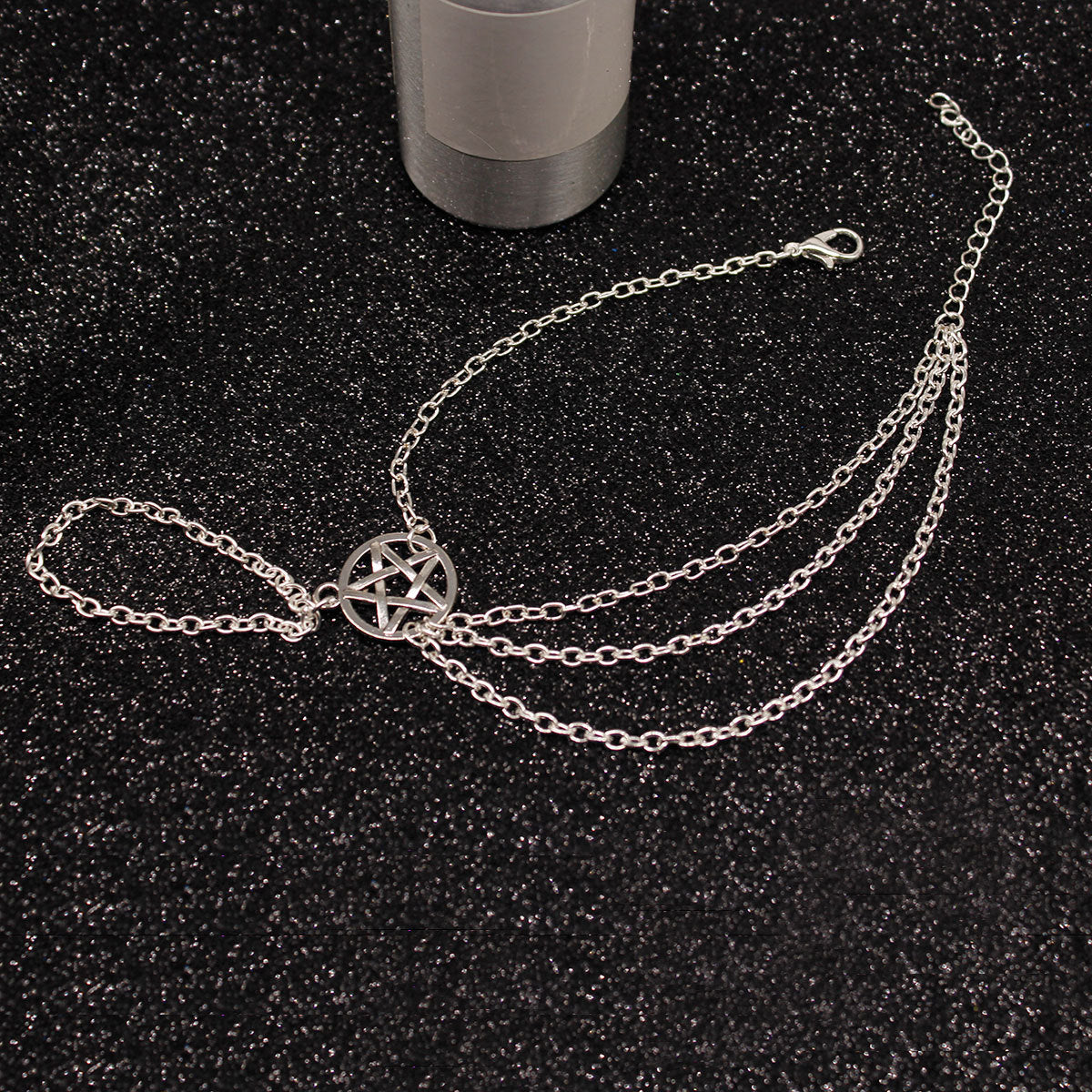 Elegant Five-Pointed Star Bracelet for Women Spring Minimalist Alloy Hand Jewelry