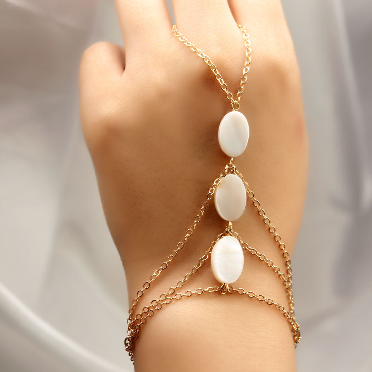Natural Fresh and Sweet Multi-layer Shell Women's Bracelet for Beach and Travel Souvenir