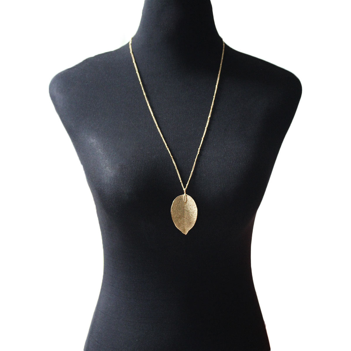 Minimalist Individualistic Plated Alloy Leaf Necklace for Women
