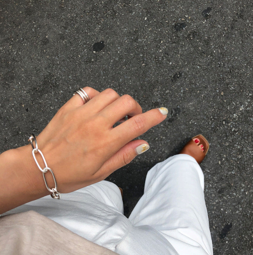 Bracciale geometrico rotondo minimalista in Argento Sterling 925 da donna