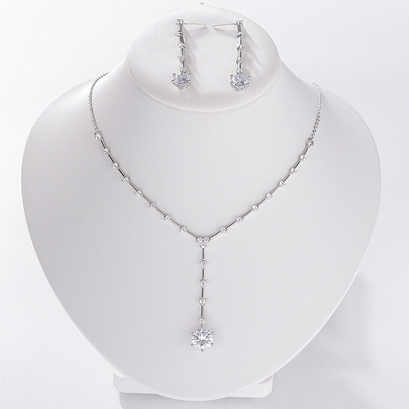 Set collana e orecchini Sweet Star Moon in ottone con intarsio in zirconi cubici, catena Singapore, gioielli placcati per la sposa
