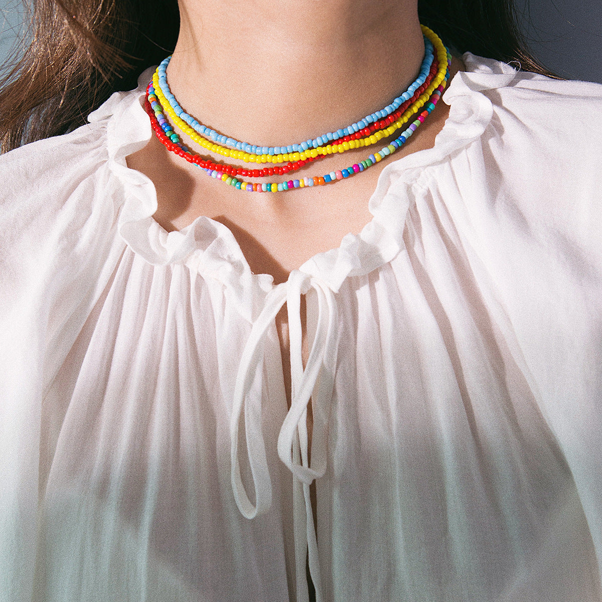 Collana da Donna Minimalista con Pendente a Strato Singolo Geometrico di Tendenza con Perline Rotonde