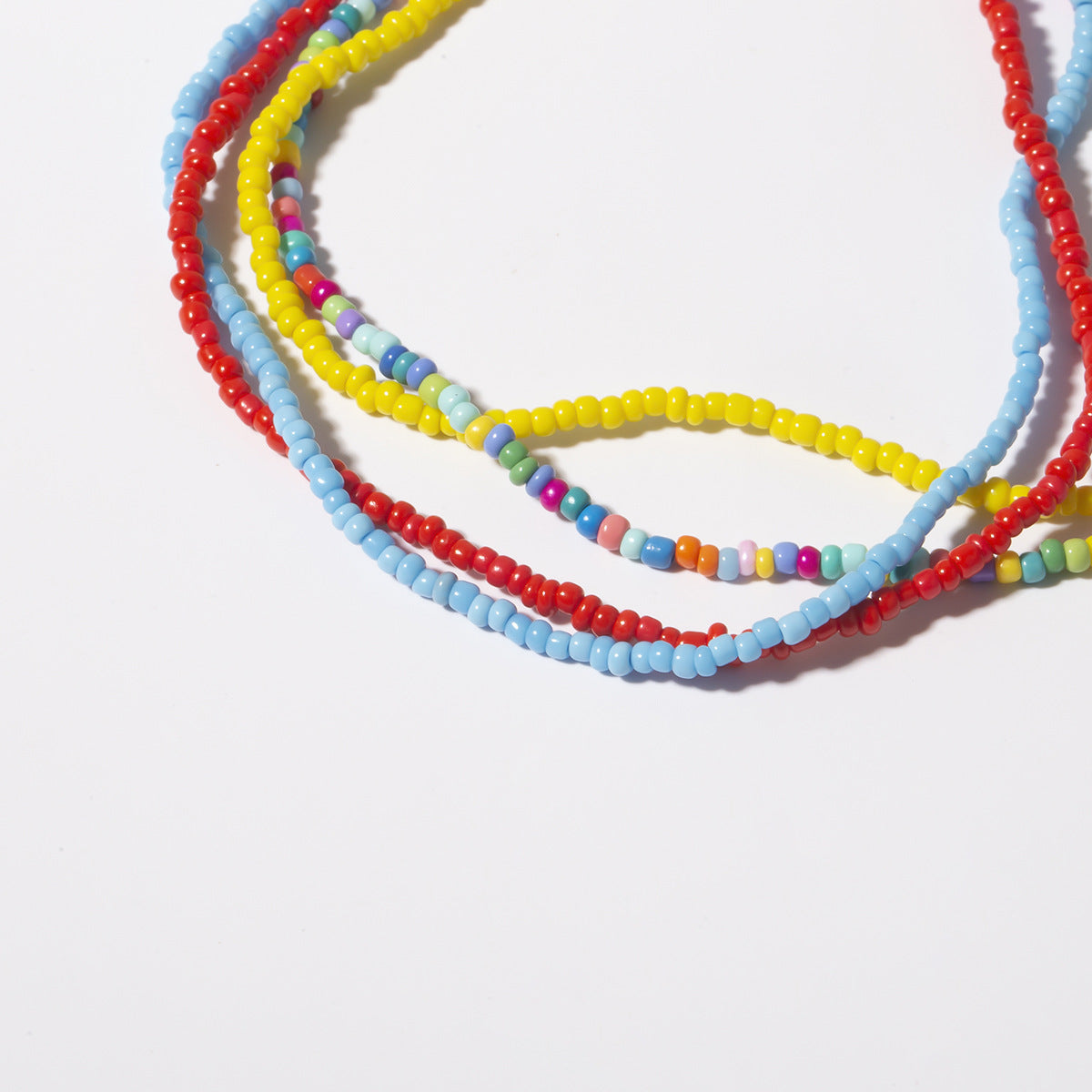 Collana da Donna Minimalista con Pendente a Strato Singolo Geometrico di Tendenza con Perline Rotonde