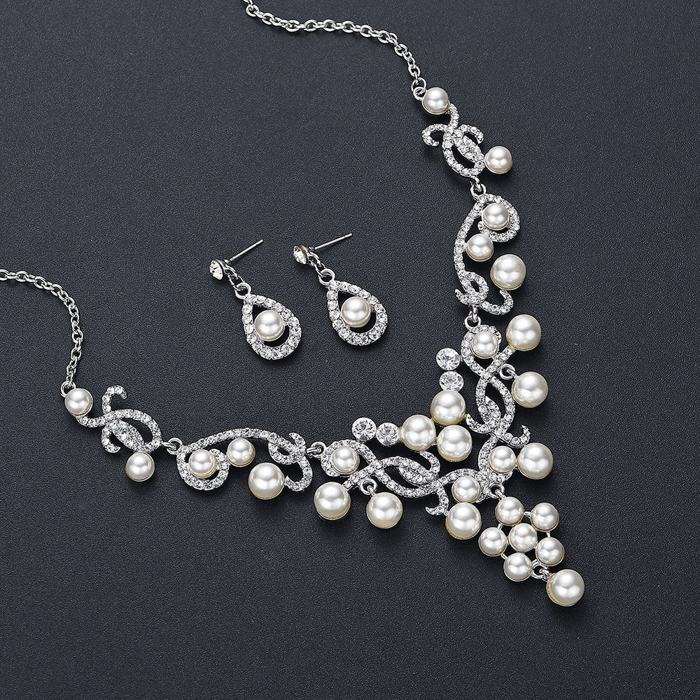Individualistic Waterdrop-Shaped Pearl Necklace and Earrings Set for Women with Rhinestone Pendant, Plated Finish, O-Chain, Party Wear