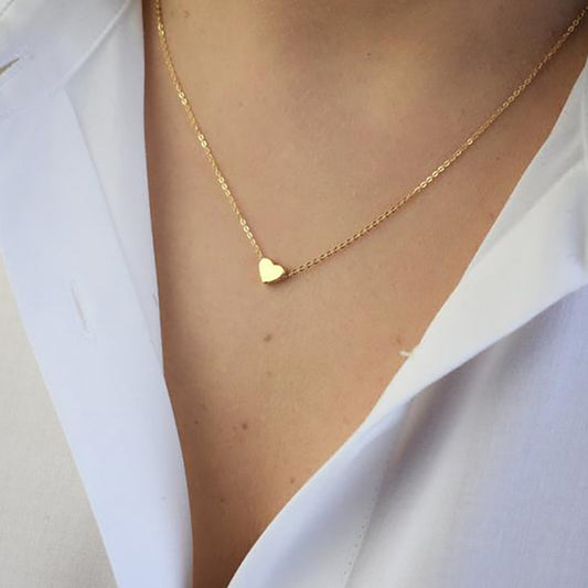 Collana con ciondolo a cuore minimalista da donna, catenina corta per clavicola, lega, maglie a croce