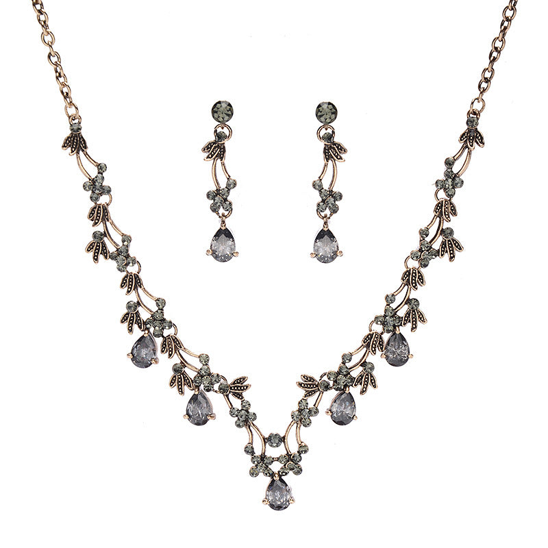 Sweet Elegant Teardrop Floral Alloy Necklace and Earring Set with Cubic Zirconia and Crystal Pendant for Women