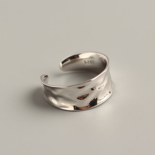 Anillo de banda ancha geométrico pulido de plata de ley 925 minimalista para mujer