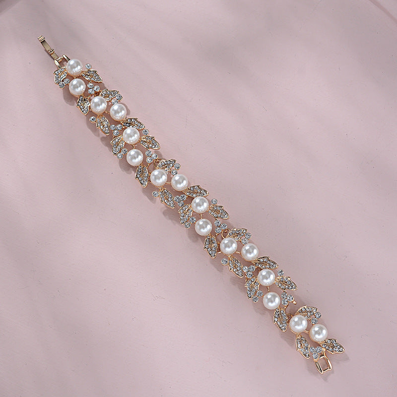 Pulsera de aleación chapada con perlas y diamantes de imitación florales dulces para mujer, fiesta de boda