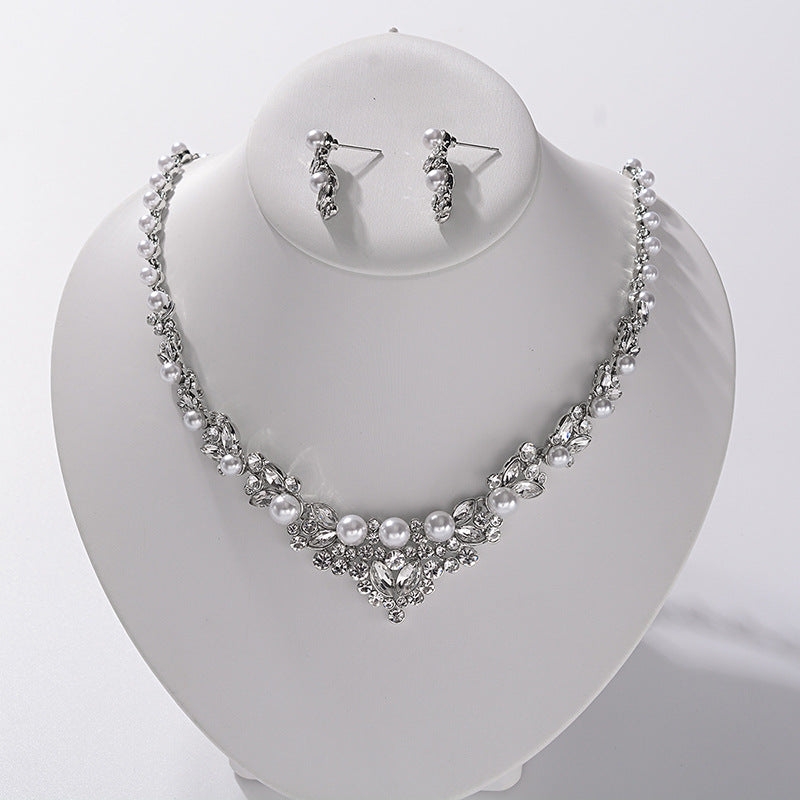 Juego de collar y pendientes de aleación, dulce, elegante, floral, con incrustaciones de diamantes de imitación, con cadena Singapur para boda, cumpleaños