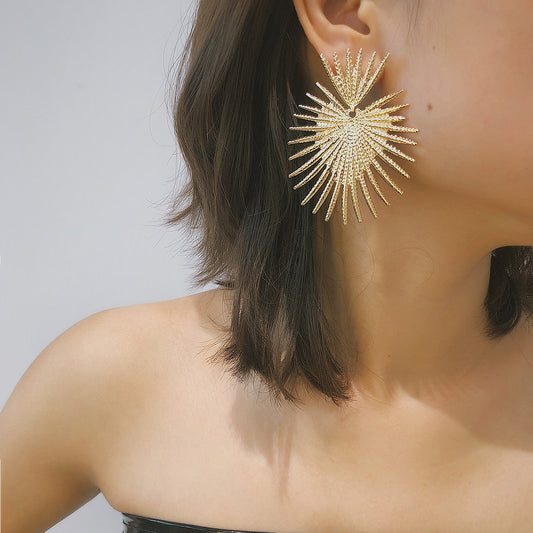 Pendientes geométricos de corazón minimalistas vintage para mujer de metal chapado