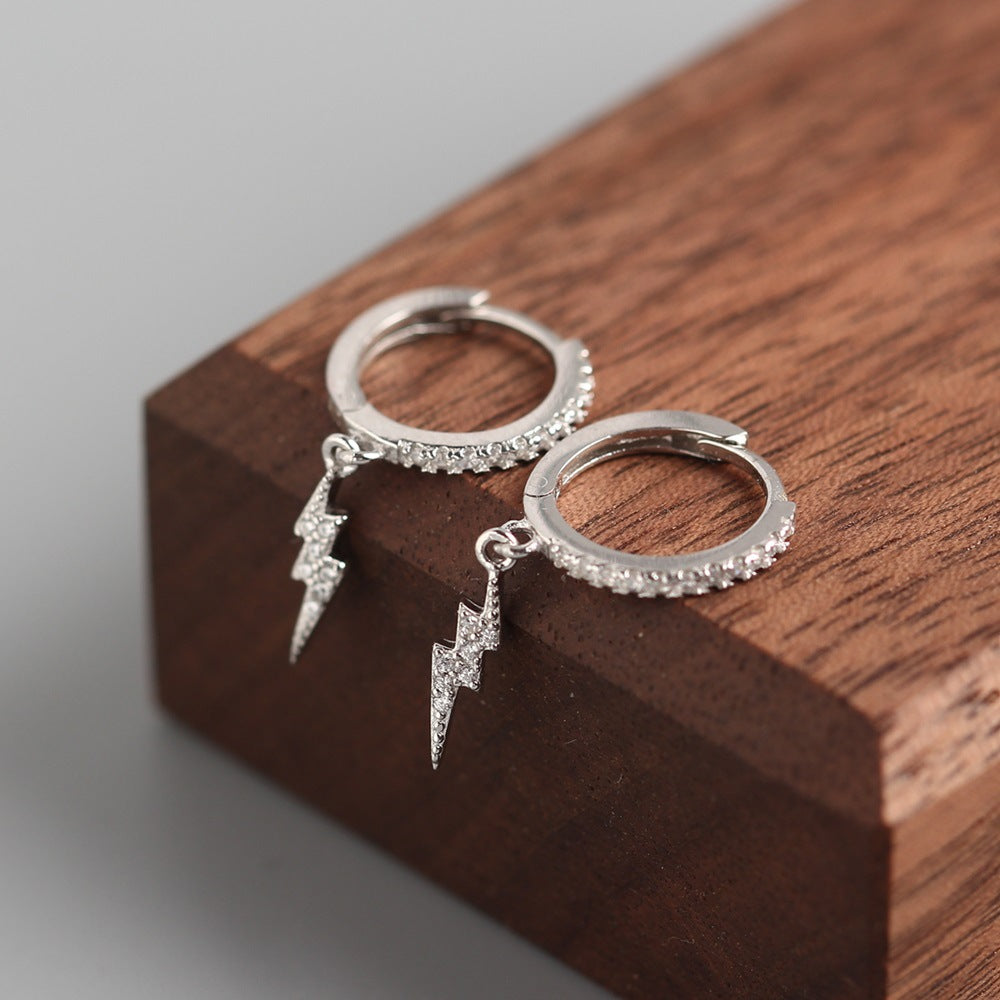 Orecchini a perno Sweet Punk da donna in argento sterling 925 con fulmine e zirconi cubici
